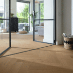Sol en bois Lindura bâton rompu - Chêne classique brun argile 20233 – Image 3